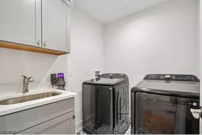 18 Glendale Ave, Livingston, NJ 07039 - Photo 49