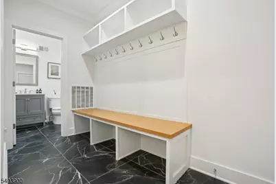 18 Glendale Ave, Livingston, NJ 07039 - Photo 21