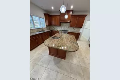 124 Coopers Ln, River Vale Township, NJ 07675 - Photo 7