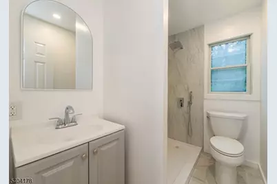 23 Liberty St, Saddle Brook Township, NJ 07663 - Photo 11