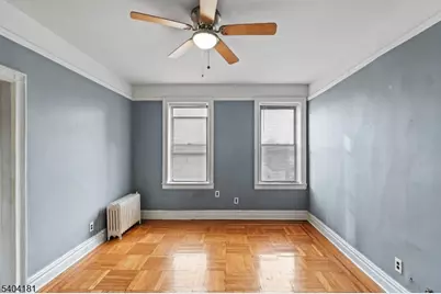 124 Storms Ave #4J, Jersey City, NJ 07306 - Photo 5
