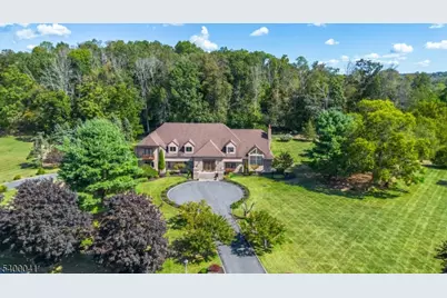 10 Sunny Ln, Green Township, NJ 07821 - Photo 1