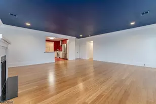 16 Main Street Penthouse, Flemington, NJ 08822 - Photo 9