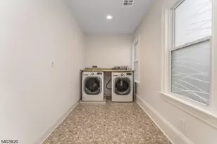 16 Main Street Penthouse, Flemington, NJ 08822 - Photo 17