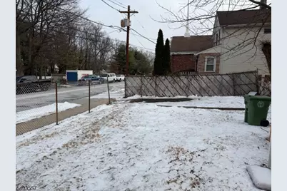 801 Spruce St, Roselle, NJ 07203 - Photo 11