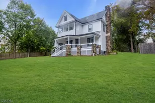 22 Orchard Hill Rd, Bernardsville, NJ 07924 - Photo 3