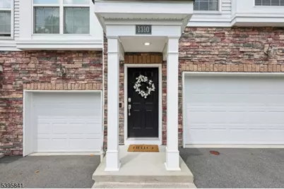 1310 Parkview Ln, Rockaway Township, NJ 07866 - Photo 3