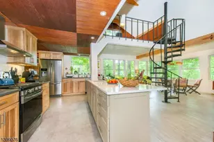 37 37 North Rd, Bloomingdale, NJ 07403 - Photo 15