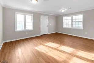 139 Inslee Pl, Elizabeth, NJ 07206 - Photo 1