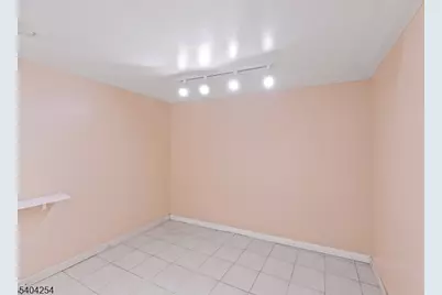 220 Montrose Ave, South Plainfield, NJ 07080 - Photo 13