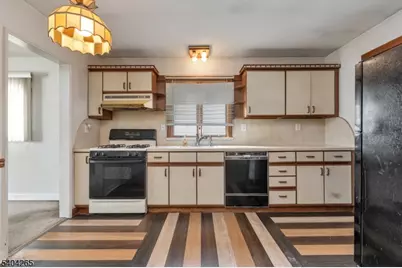 399 Richard Way, North Plainfield, NJ 07062 - Photo 9