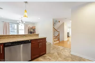 135 Grove St, Tenafly, NJ 07670 - Photo 9