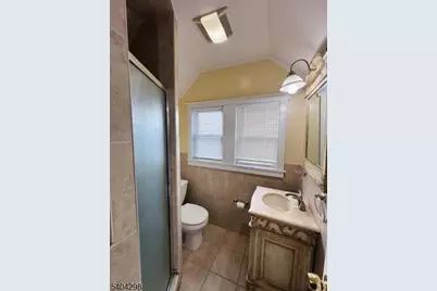 52 Hobart Pl, Totowa, NJ 07512 - Photo 17