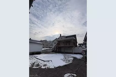 52 Hobart Pl, Totowa, NJ 07512 - Photo 25