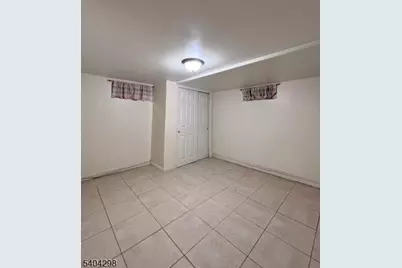 52 Hobart Pl, Totowa, NJ 07512 - Photo 19