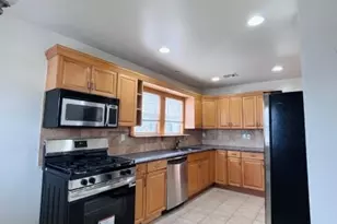 52 Hobart Pl, Totowa, NJ 07512 - Photo 7