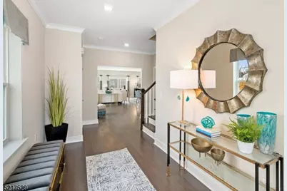 27 Eastwood Ter #27, East Hanover Township, NJ 07936 - Photo 3