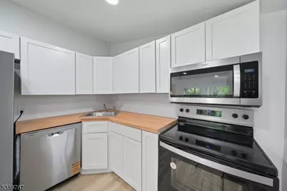 330 Springbrook Trl, Sparta Township, NJ 07871 - Photo 7