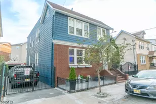201 Warwick St, Newark, NJ 07105 - Photo 1