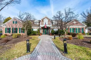 511 4 Seasons Dr, Wayne, NJ 07470 - Photo 5