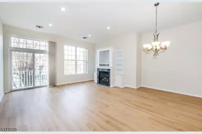 511 Four Seasons Dr #511, Wayne, NJ 07470 - Photo 7