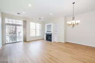 511 4 Seasons Dr, Wayne, NJ 07470 - Photo 7