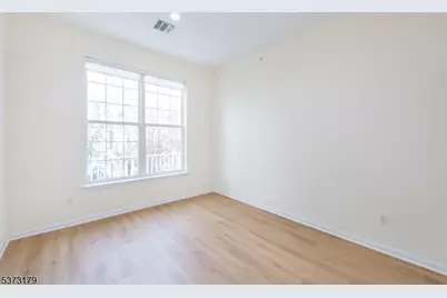 511 Four Seasons Dr #511, Wayne, NJ 07470 - Photo 17