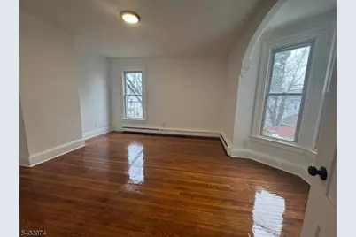 92 Cleveland St, Orange, NJ 07050 - Photo 15