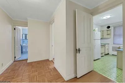 16 N Mountain Ave, Montclair, NJ 07042 - Photo 27