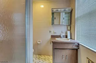 16 N Mountain Ave, Montclair, NJ 07042 - Photo 11