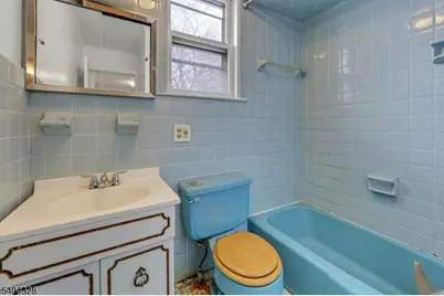 16 N Mountain Ave, Montclair, NJ 07042 - Photo 31