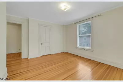 16 N Mountain Ave, Montclair, NJ 07042 - Photo 23