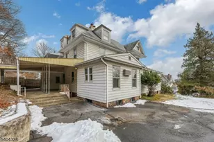 16 N Mountain Ave, Montclair, NJ 07042 - Photo 49