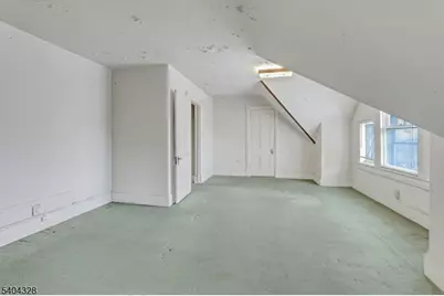 16 N Mountain Ave, Montclair, NJ 07042 - Photo 33