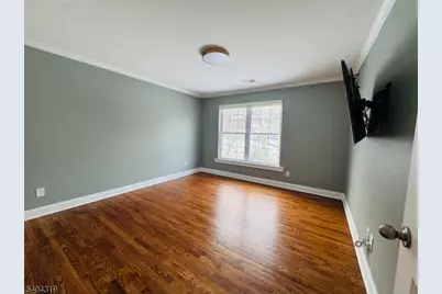 46 Elmwood Dr, Livingston, NJ 07039 - Photo 15