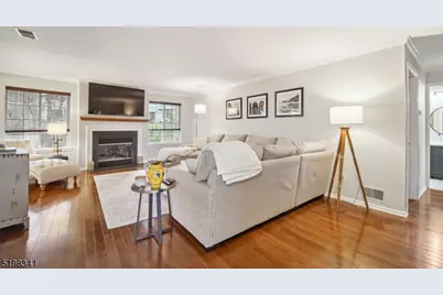 162 Riveredge Dr #162, Chatham Township, NJ 07928 - Photo 3