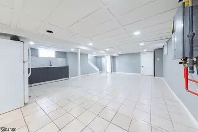 34 Kearney St, Lyndhurst Township, NJ 07071 - Photo 15