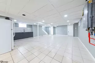 34 Kearney St, Lyndhurst Township, NJ 07071 - Photo 15