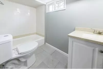 34 Kearney St, Lyndhurst Township, NJ 07071 - Photo 33