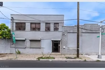 413 Frelinghuysen Ave, Newark, NJ 07114 - Photo 1