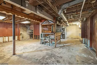 348 Roosevelt Ln, Kenilworth, NJ 07033 - Photo 13