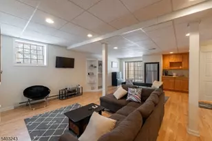 31 Edinburgh Dr, Randolph Township, NJ 07869 - Photo 21