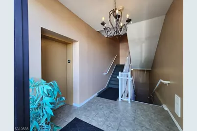 62-64 W Main St #301, Somerville, NJ 08876 - Photo 13