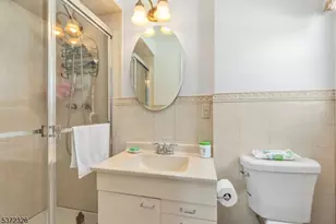 60 Reinhold Terrace, Union Township, NJ 07083 - Photo 15