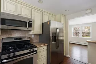 201 Lincoln Park E, Cranford Township, NJ 07016 - Photo 13