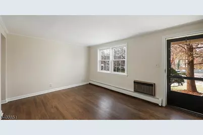 201 Lincoln Park E, Cranford Township, NJ 07016 - Photo 7