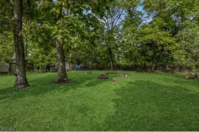 261 W Main St, Bound Brook, NJ 08805 - Photo 19