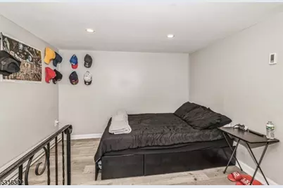 261 W Main St, Bound Brook, NJ 08805 - Photo 15