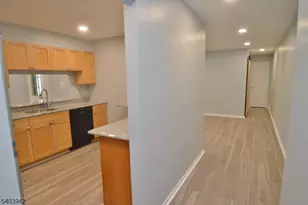 15 Foxwood Dr, Morris Plains, NJ 07950 - Photo 5