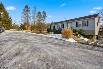 81 Belvidere Ave, Oxford Township, NJ 07863 - Photo 25